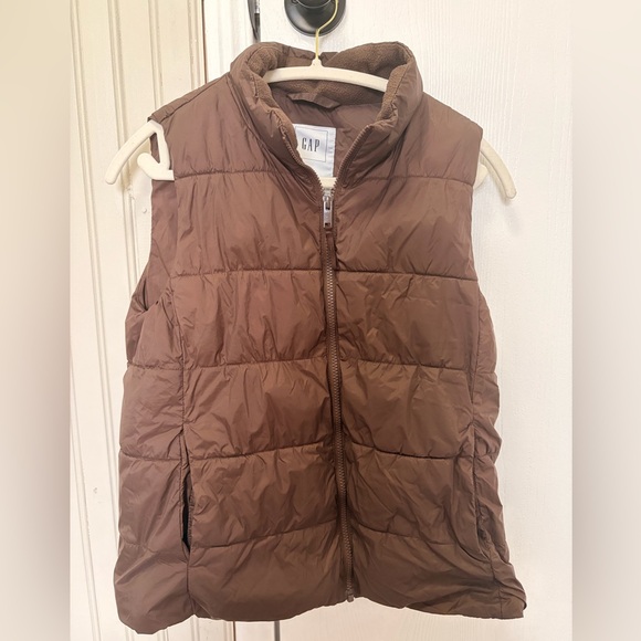 GAP Jackets & Blazers - Gap puffer vest